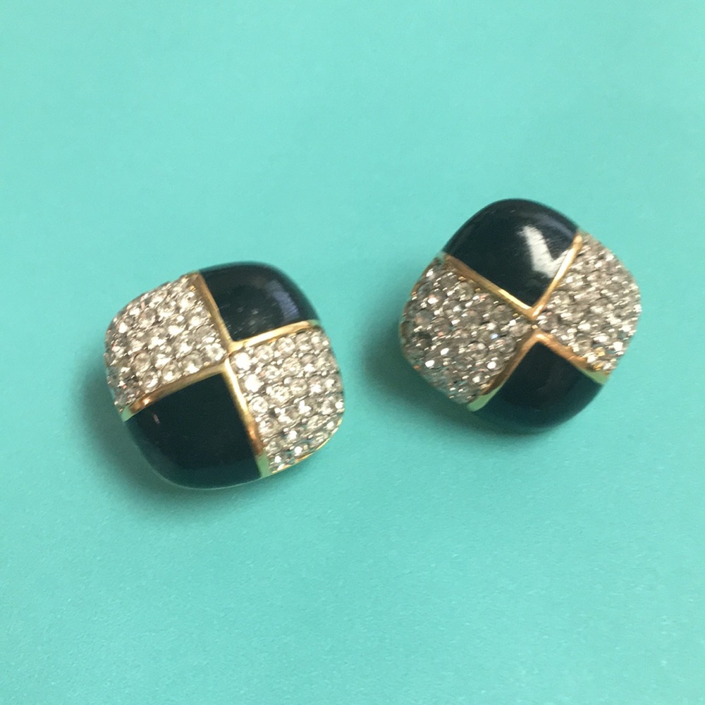 faux diamond and black clip on earring